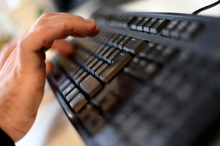 ‘Help! What is this?’ Net users take to Reddit for STD diagnosis