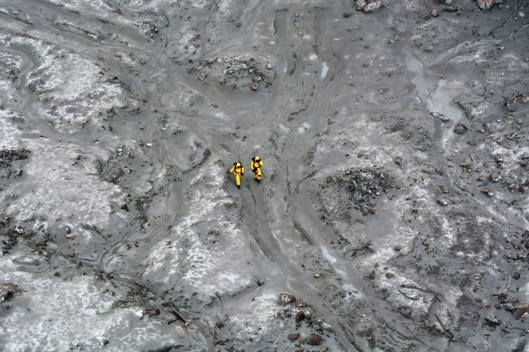 NZ troops complete daring volcano mission to retrieve bodies