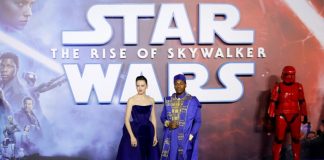 ‘Star Wars’ stays aloft to again top N.America box office