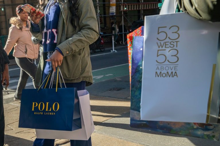 Early data point to bubbly US holiday sales