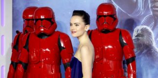 Force is still with ‘Star Wars,’ with massive N.America opening