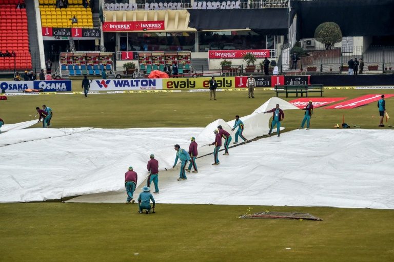 Third Pakistan-Bangladesh Twenty20 international rained off