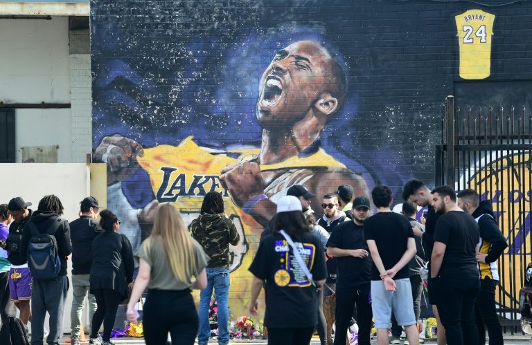 Grieving Lakers return to training after Bryant’s death
