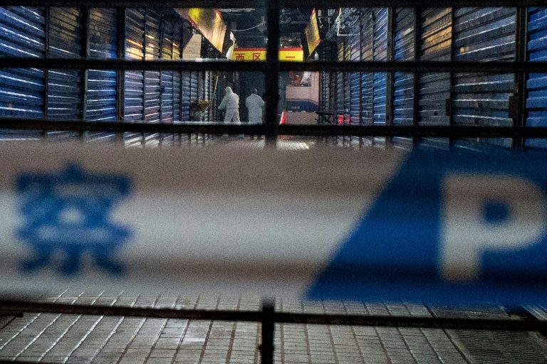 Second person dies from SARS-linked virus in China