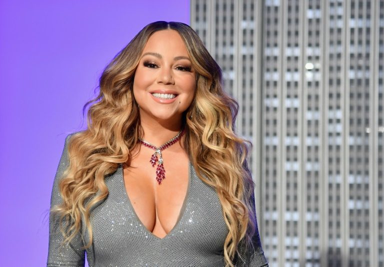 Mariah Carey first to score #1 hit in four different decades