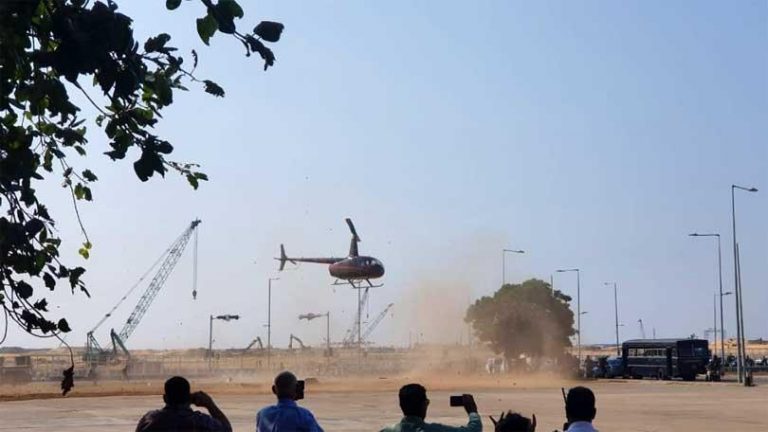 Private helicopters at Shangri-La car park (Photos)