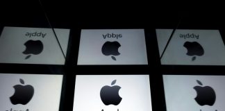 Court rules Apple must pay California workers during bag checks