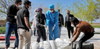 Italy’s daily death toll drops to lowest in 2 weeks