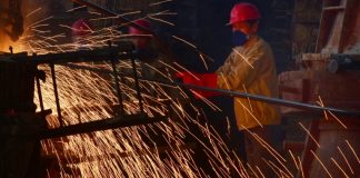 Equities plunge as central bank moves fail to ease economy fears