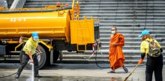 Asian markets tumble as early stimulus rally fizzles