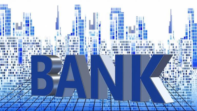 President orders banks to remain open