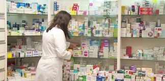 Pharmacy owners urged not to issue medicines without prescription