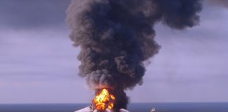 Ten years after huge US oil spill, fears of offshore drilling persist