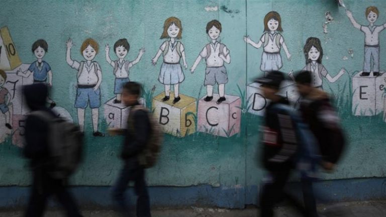 Coronavirus risks deepening refugee children schooling crisis: UN