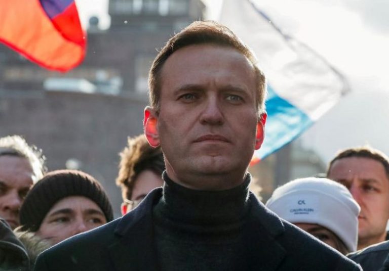 Navalny team says Novichok was found on water bottle in hotel room
