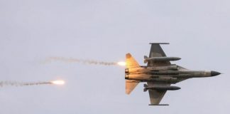 Taiwan scrambles jets as 18 Chinese planes buzz island