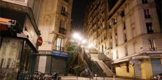 Coronavirus: France extends overnight curfew as cases surge