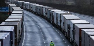 France to reopen border with England for COVID-clear travellers