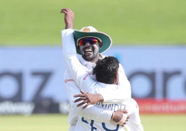 SA fight back against Sri Lanka (Photos)