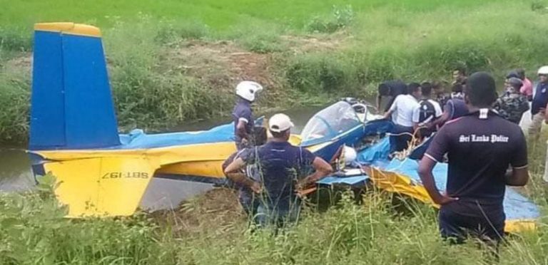 SLAF training aircraft crash lands in Kantale (Photos)
