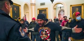 US airline union urges ban on protesters who stormed Capitol