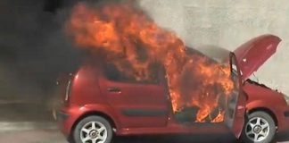 Car catches fire (Photo)