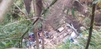 14 dead after bus falls into a precipice in Passara (Photos)