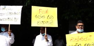 Opposition stages silent protest against deforestation