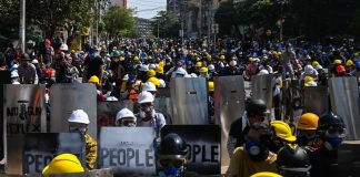 Myanmar: UN calls for safe release of trapped protesters in Yangon